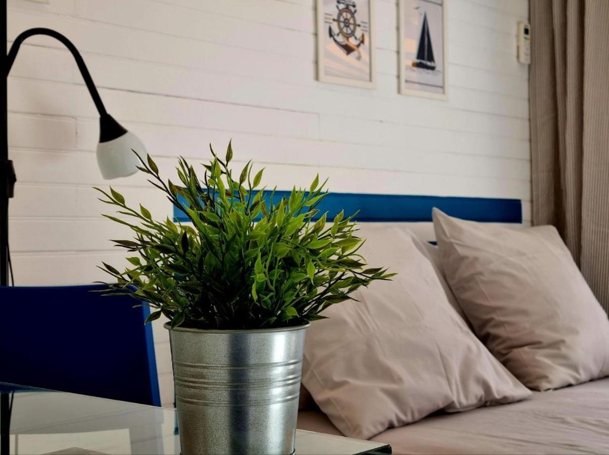 Blue Terrace Apartment - Marina Baie Des Anges Villeneuve-Loubet Exterior photo